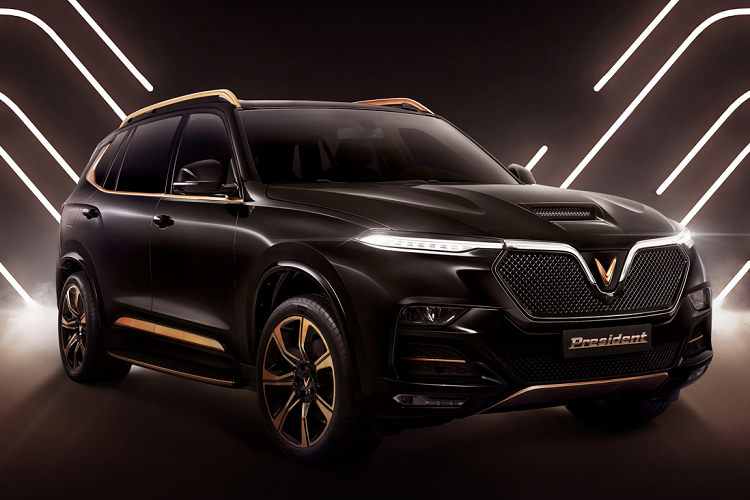 VinFast President được xem là phiên bản kéo dài trục cơ sở của VinFast Lux SA2.0 với động cơ mạnh mẽ và nhiều trang bị hơn, xe được phân phối với số lượng có hạn chỉ 500 chiếc.