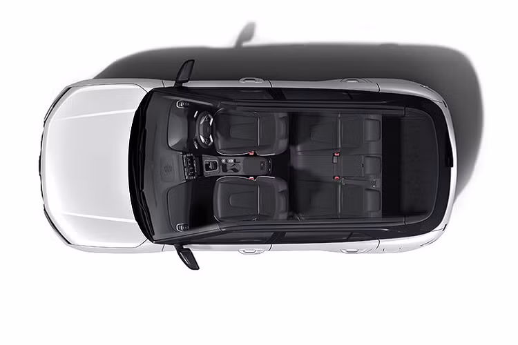 Khác với đầu xe, thiết kế sườn xe của Hyundai Creta 2022 không khác biệt nhiều so với phiên bản cũ, trừ bộ vành la-zăng. Bộ vành này có đường kính 17 inch với thiết kế 5 chấu kép và sơn phối 2 màu thể thao, đi cùng lốp 215/60.