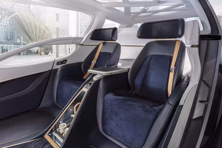 Các bộ cảm biến và trí thông minh nhân tạo cho phép người dùng điều chỉnh hệ thống thông tin giải trí để tìm bất cứ gì họ cần trong chuyến đi. Đối với những cuộc trò chuyện thư giãn, Buick Smart Pod còn có hệ thống khử tiếng ồn thông minh, tạo ra một môi trường yên tĩnh và dễ chịu.