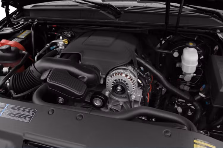 Theo Autoblog.com, với 1.972 chiếc được bán ra, dòng Cadillac Escalade EXT hạng sang này được xếp hạng thứ 10 trong số những mẫu xe có doanh số khiêm tốn nhất tại Mỹ trong năm 2013. Cadillac Escalade EXT từng được bán ở nhiều thị trường bao gồm Bắc Mỹ (Mỹ &amp; Canada), Mexico và thị trường Trung Đông.