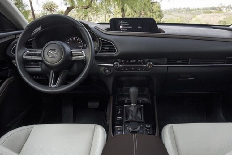 Mazda CX-30 moi tai Viet Nam se 