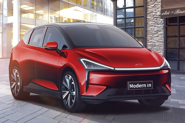 Trong những năm gần đây, số lượng các thương hiệu xe điện mới ở Trung Quốc phải nói là mọc lên như nấm sau cơn mưa, nhiều đến mức khiến cho cả người tiêu dùng địa phương cũng thấy bối rối. Mới đây, thị trường xe nước này lại tiếp tục đón nhận thêm một thương hiệu xe điện Modern Auto, một công ty con thuộc Beijing Auto Works (BAW), và bản thân BAW lại thuộc BAIC.