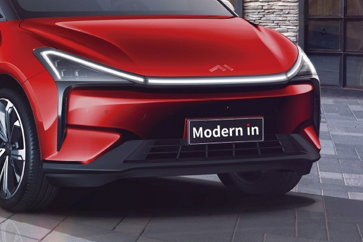 Trang chủ của họ có đầy những thứ cuốn hút giới trẻ ngày nay như hình vẽ graffiti, DJ chơi nhạc, vũ đạo… Logo của công ty là một chữ M phong cách, thiết kế như thể lấy cảm hừng từ trò chơi “Tetris”.