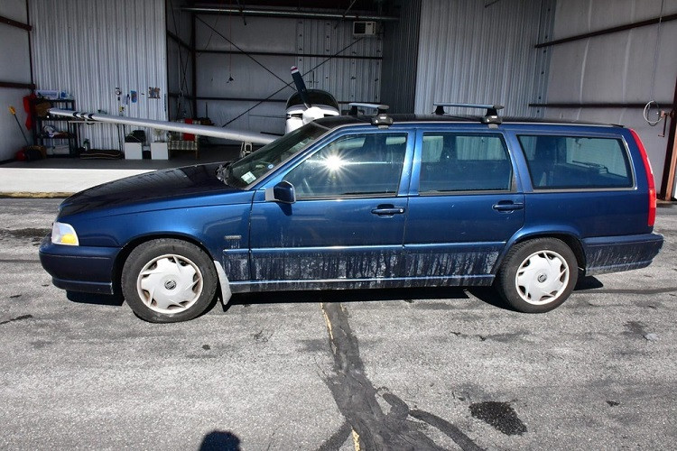 Volvo V70 