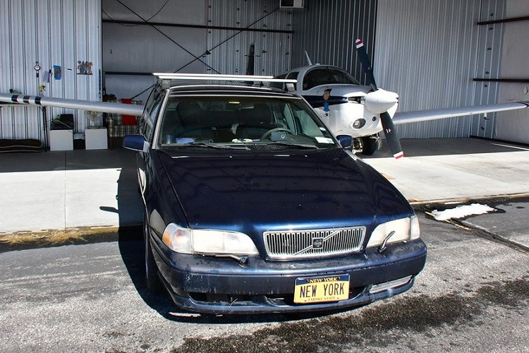 Volvo V70 