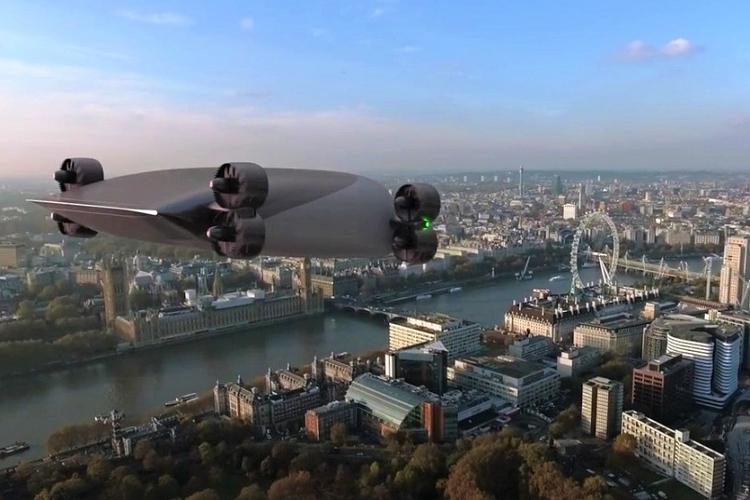 Trong khi hầu hết các concept xe bay hay máy bay cất cánh và hạ cánh thẳng đứng chạy điện (eVTOL) tân tiến đều được thiết kế để chở 2 – 4 hành khách, công ty khởi nghiệp Kelekona đến từ New York lại đang nhắm đến con số 40, cộng thêm một vị trí cho phi công. Mục tiêu tham vọng của họ là tạo nên một chiếc xe buýt bay mới với khả năng bay từ Los Angeles tới San Francisco, vượt qua khoảng 550 km chỉ trong 1 tiếng.