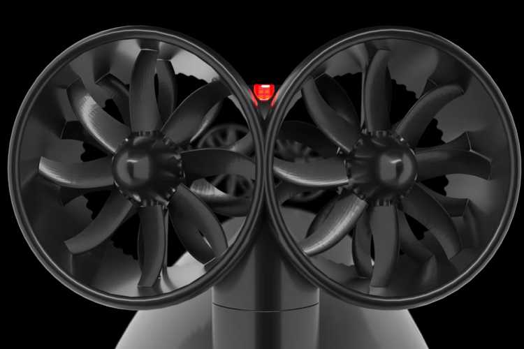 Với quy mô đề cập ở trên, bay trong một thành với đầy taxi bay (một chuyện dù sớm dù muộn cũng sẽ xảy ra) sẽ là một thử thách. Vì vậy, mẫu eVTOL của Kelekona sẽ được trang bị hệ thống âm thanh nổi và cảm biến radar.