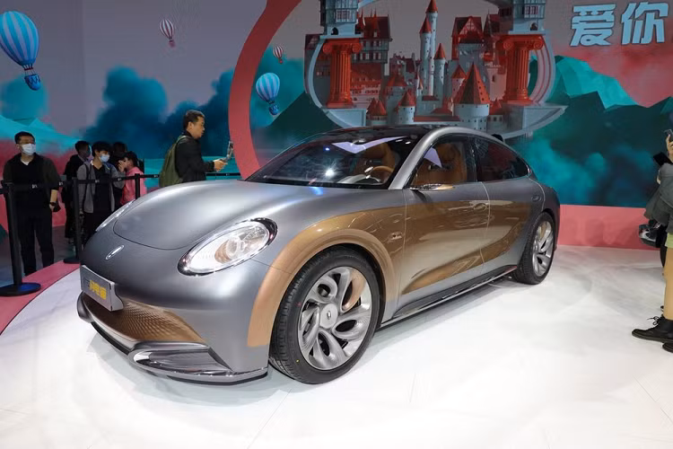 Ora Lightning Cat - xe dien Trung Quoc gia re “nhai” Porsche