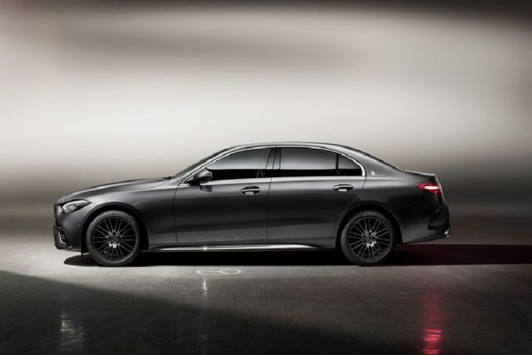 Trong đó, bản C200 L dự kiến sẽ dùng động cơ 1.5L cho công suất 168 mã lực và bản C260 L sẽ có sẵn với động cơ hybrid 1.5L 201 mã lực hoặc máy xăng 2.0L 201 mã lực.