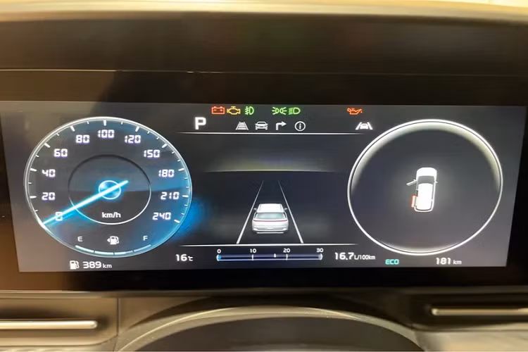 Việc duy trì nhiều phiên bản như thế hệ cũ còn giúp dòng Kia Sedona 2021 thế hệ mới hấp dẫn được nhiều khách hàng với chi phí và mục đích mua xe khác nhau, từ sử dụng chạy dịch vụ, phục vụ gia đình cho đến làm xe đưa đón cao cấp.