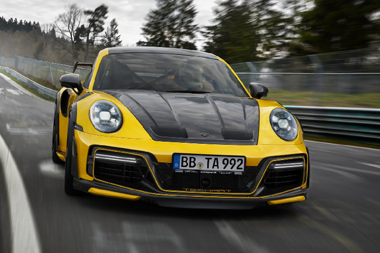 Theo thử nghiệm từ TechArt cả trên đường phố và trong đường hầm gió thì bộ bodykit GTstreet R cho Porsche 992 này giúp giảm đáng kể lực nâng cho xe ở trục trước lên đến 45% ở tốc độ 140 km/h và giúp tăng lực ép ở phần trục sau. Đồng thời, các hốc gió được nâng cấp cũng giúp tối ưu hóa luồng không khí dẫn tới hệ thống làm mát của xe.