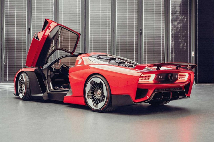 Trong khi đó, tốc độ tối đa được cho biết là 400 km/h, còn cự li di chuyển thuần điện là khoảng 40 km/h.