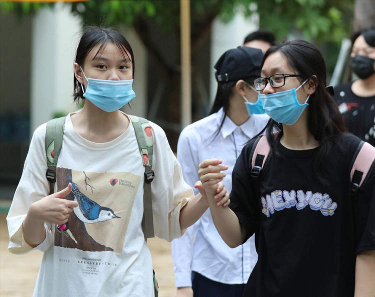 Tuyen vuot chi tieu: Loc ao van khong thoat ao