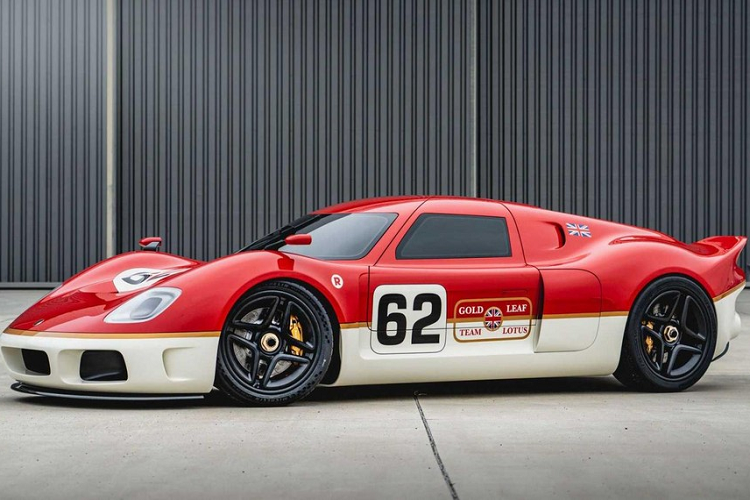 Chỉ có 62 chiếc Radford Type 62-2 thể thao cổ điển được sản xuất và chiếc đầu tiên dự kiến sẽ được giao vào nửa đầu năm 2022. Được chắp bút bởi Mark Stubbs, người trước đây đã từng làm việc cho nhiều hãng sản xuất ôtô bao gồm General Motors, Ford, Nissan, cũng như Bugatti, Radford Type 62-2 được truyền cảm hứng và sản xuất với sự hợp tác của thương hiệu Lotus.