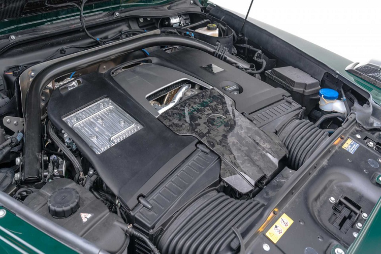 Động cơ V8 4.0L được nâng cấp bộ tăng áp lớn hơn, hệ thống ống xả hiệu năng cao và sử dụng bộ điều khiển mới. Các thay đổi này giúp bản độ có công suất tối đa đạt 850 mã lực và mô-men xoắn cực đại lên đến 1.000 Nm, lớn hơn đáng kể so với thông số nguyên bản là 577 mã lực và 850 Nm. Với hộp số tự động 9 cấp và hệ dẫn động 4 bánh toàn thời gian 4MATIC, xe có khả năng tăng tốc 0-100 km/h mất 3,5 giây và vận tốc tối đa được giới hạn ở mức 250 km/h.