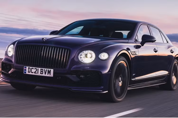 Bentley Flying Spur Hybrid 