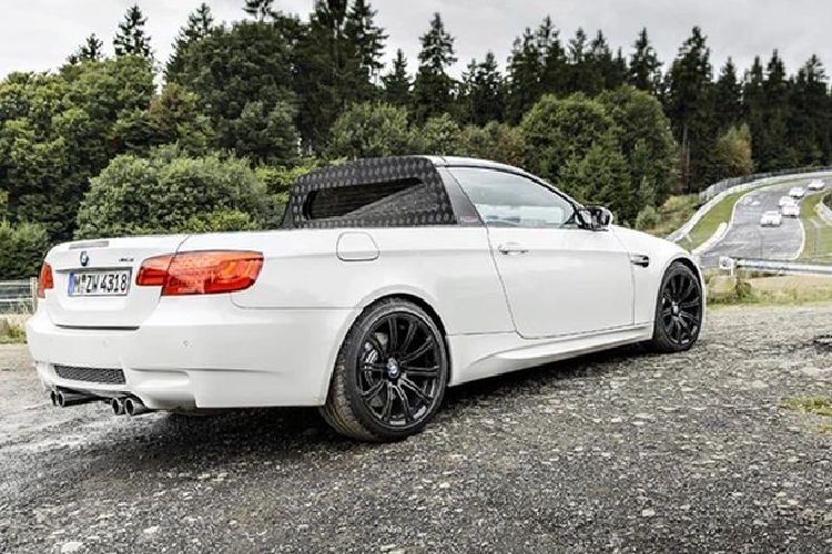 Không được xuất hiện trên đường, phiên bản xe bán tải của BMW M3 chỉ có thể làm "chân chạy việc" trong khuôn viên nhà máy của thương hiệu Đức.