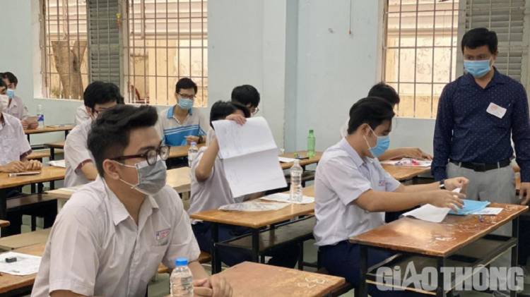 So GD&DT TP.HCM de xuat xet dac cach tot nghiep THPT cho thi sinh dot 2