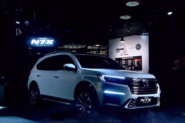 Tuy nhiên, trong tương lai gần, có thể Honda Việt Nam sẽ phân phối BR-V thế hệ mới tại thị trường Việt. Trong bối cảnh danh mục sản phẩm của Honda Việt Nam đang thiếu sản phẩm cạnh tranh trong phân khúc MPV 7 chỗ cỡ nhỏ.