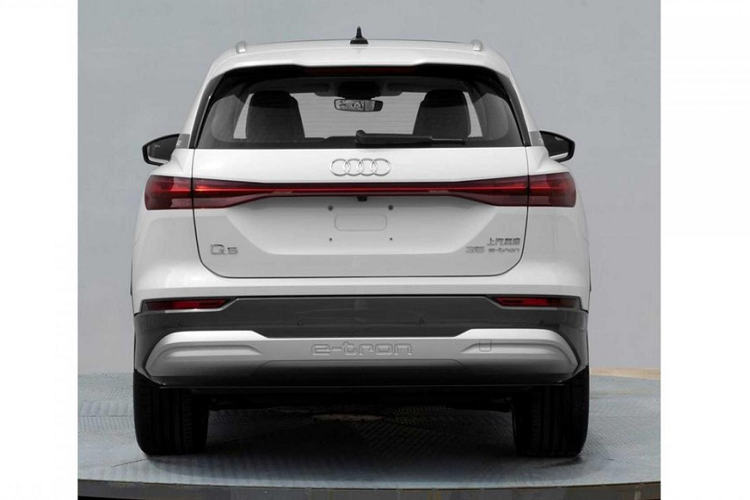 Audi Q5 E-Tron 2022 lo dien hinh anh thiet ke 3 hang ghe-Hinh-2