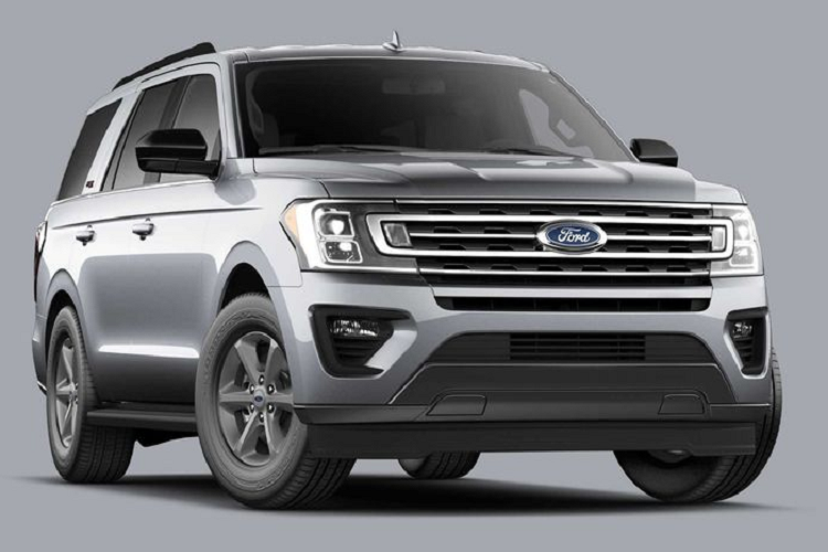 Tuy nhiên, có giá rẻ hơn cũng đồng nghĩa với việc Ford Expedition XL STX 2021 mới chỉ còn hai hàng ghế thay vì ba hàng ghế như trước đây, giờ đây chiếc SUV cỡ lớn đạt tiêu chuẩn với 5 chỗ ngồi.