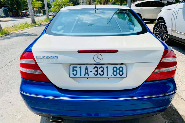 Trong khi hệ thống điều khiển bằng giọng nói Linguatronic đời đầu cũng có trên dòng xe này dưới dạng tùy chọn options đi kèm, hay lốp chống xịt (Run-Flat) và hơn nữa.