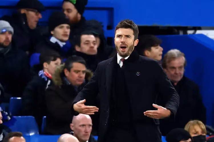 Carrick mới dẫn dắt MU được 2 trận nhưng những gì cựu tiền vệ người Anh thể hiện xứng đáng nhận lời khen ngợi. Nhà cầm quân sinh năm 1981 dám thực hiện những nước đi táo bạo trong cách dùng người và cả chiến thuật. Đây là điều hiếm khi xuất hiện ở MU dưới thời Ole Gunnar Solskajer. 