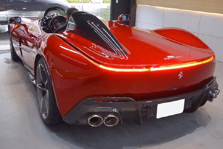 Các hoạt động quân sự của Trung Quốc trong những tuần gần đây đã nhắm tới Đài Loan và khiến thế giới tìm hiểu xem cuộc sống của người dân tại đây có những gì. Ở góc độ của giới mê xe, không ít bạn trẻ trên thế giới đã choáng ngợp với sự chịu chơi của các đại gia Đài Loan với hàng trăm siêu xe đủ chủng loại và không thiếu những mẫu xe hypercar.