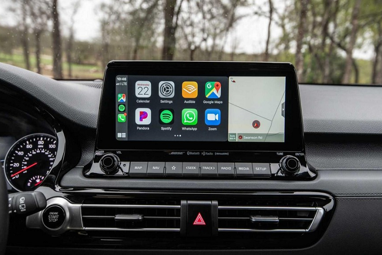 Ngoài phiên bản Nightfall Edition mới, Kia Seltos 2022 tại thị trường Mỹ còn có một số thay đổi đáng chú ý khác, ví dụ như sự biến mất của bản S dùng động cơ tăng áp 1.6L. Do đó, Kia Seltos 2022 tại Mỹ hiện có tổng cộng 6 bản trang bị là LX AWD, S FWD, S AWD, EX AWD, Nightfall Edition AWD và SX AWD. Tiếp đến là sự biến mất của tên các bản trang bị ở phía sau đuôi xe.