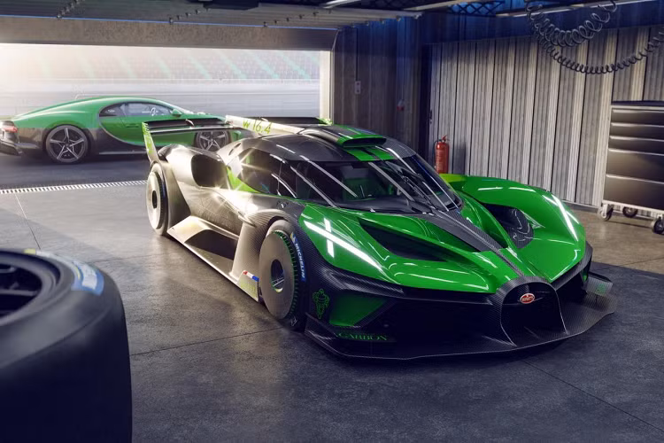 Thay vào đó, động cơ của của Bugatti Bolide vẫn là loại W16 8.0L, nhưng sử dụng xăng Ron 97, sản sinh công suất 1.578 mã lực và 1.600 Nm mômen xoắn cực đại.