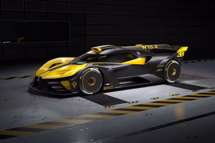 "Sự an toàn của khách hàng luôn là ưu tiên hàng đầu của chúng tôi. Vì vậy chúng tôi quyết định sẽ tổ chức sự kiện chạy xe độc quyền cho mẫu xe này nhằm đảm bảo môi trường chạy xe an toàn, và giới thiệu đến khách hàng hiệu năng vận hành tuyệt vời của siêu xe Bolide.