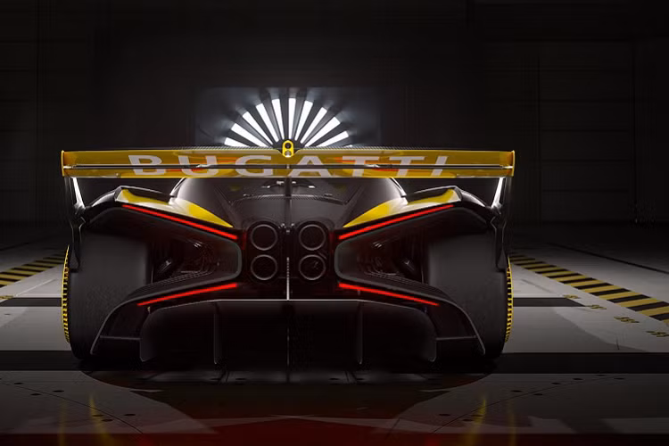 Cuối cùng, hãng siêu xe Pháp cho biết họ sẽ bắt đầu bàn giao siêu xe Bolide vào năm 2024, giá xe Bugatti Bolide được công bố ở mức 4 triệu EUR (tương đương 107 tỷ đồng).