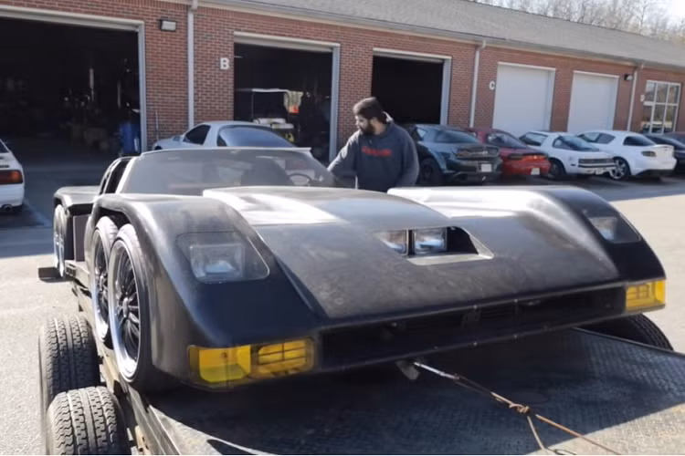 Thông thường, những chiếc xe độc đáo, điên rồ này phải vật lộn để tìm người có đủ đam mê và trình độ hoàn thành chúng.