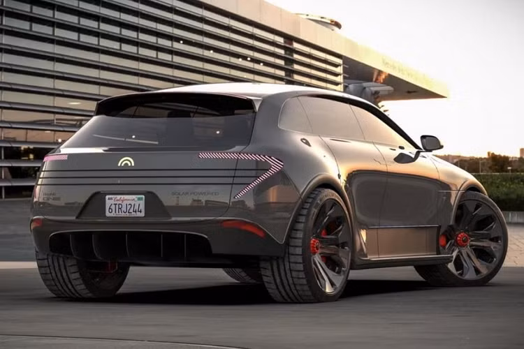 Có thể sự kết hợp kiến thức chuyên môn của những người này sẽ dẫn đến một mẫu xe điện đủ sức cách mạng hóa cả ngành nhưng cho đến khi chúng ta có thêm thông tin chi tiết, đánh giá tiềm năng của mẫu concept này là chuyện không dễ.