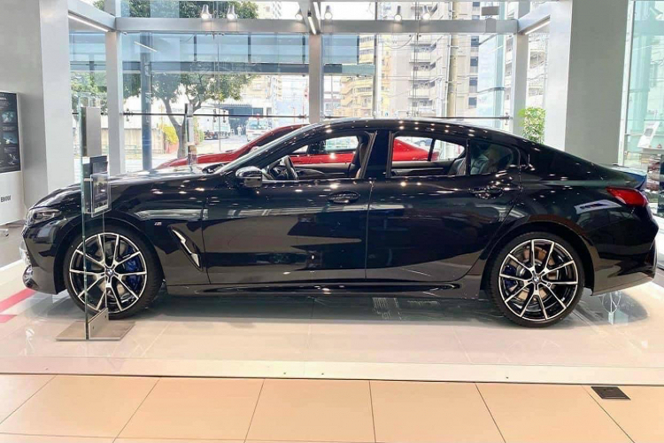 Nhìn chung, sedan hạng sang phong cách coupe là một phân khúc thú vị, đáp ứng cho nhu cầu chơi xe của cho một nhóm khách hàng nhỏ yêu thích sedan hiệu năng cao.