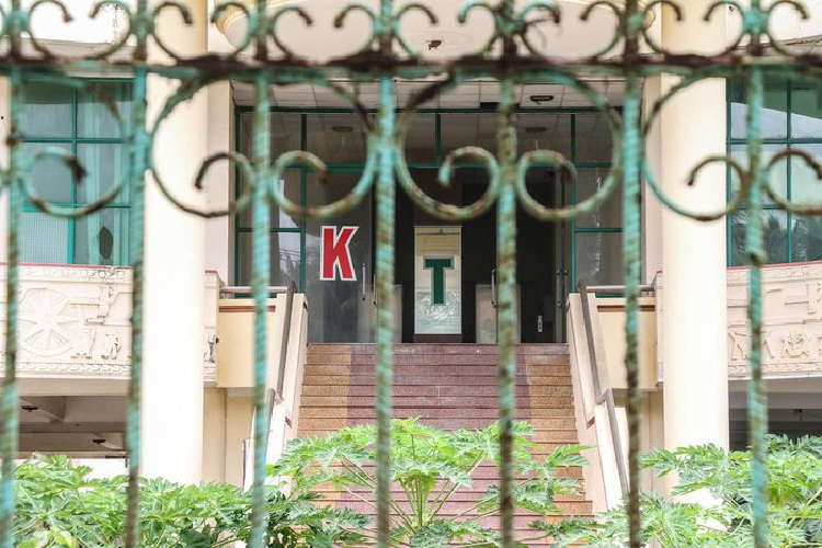 Khu đất này rộng khoảng 8.000 m2, được UBND tỉnh Khánh Hòa sử dụng để đối ứng dự án BT (xây dựng - chuyển giao) cho doanh nghiệp xây dựng trụ ăng ten và trụ sở đài truyền hình tỉnh mới.