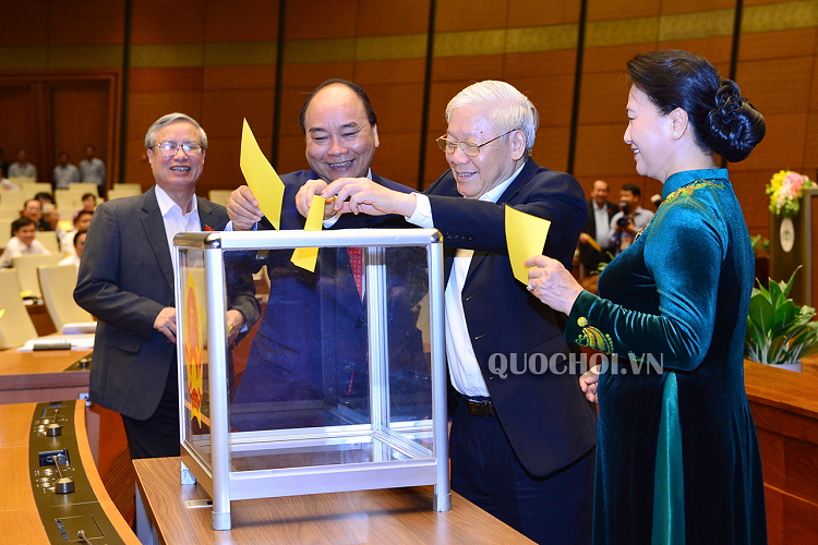 La phieu Dai hoi 13 va tieng vong 75 nam doi ve-Hinh-2