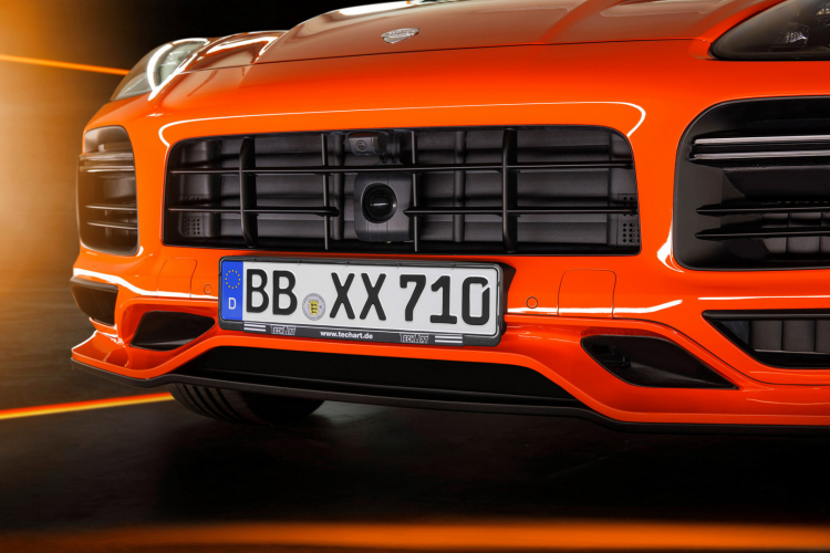 Nhờ đó, Porsche Cayenne GTS của Techart có khả năng tăng tốc từ 0-100km/h trong vòng 3,6 giây trước khi đạt tốc độ tối đa 300km/h. Ở nguyên bản, thông số này rơi vào mức 4,5 giây cho thời gian bứt tốc cũng như tốc độ tối đa ở mức 268km/h.