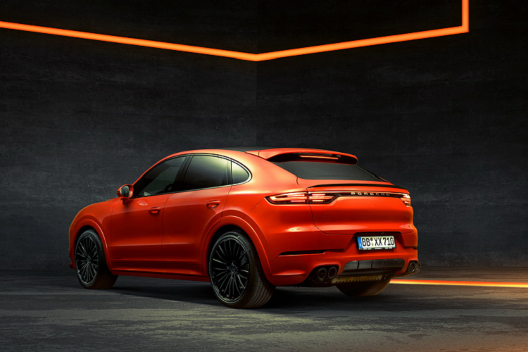 Sản phẩm mới nhất mà Techart vừa cho ra mắt là gói độ Powerkit dành cho Porsche Cayenne GTS độ. Với gói nâng cấp này, chiếc SUV có mức tăng công suất lên 631 mã lực (640 PS) và momen xoắn cực đại 870Nm so với phiên bản GTS tiêu chuẩn 454 mã lực/620Nm - tăng 177 mã lực và 250 Nm sức kéo so với mô hình tiêu chuẩn.