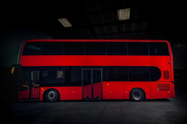 Thị trường xe buýt điện toàn cầu dự kiến sẽ mở rộng từ 300.000 xe mỗi năm lên 1 triệu xe vào năm 2030, và Equipmake Jewel E chạy điện dự kiến được sản xuất vào năm tới tại một cơ sở mới ở Norfolk, sẽ đóng một vai trò quan trọng trong việc giúp Chính phủ Vương quốc Anh đạt được mục tiêu ra mắt tối thiểu 4.000 xe buýt không phát thải khí thải được chế tạo trong nước mới vào năm 2024.