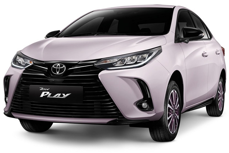Tại thị trường Thái Lan, giá xe Toyota Yaris Ativ PLAY 2021 tương ứng với 2 phiên bản là Sport cũng như Sport Premium bán ra từ 624.000 Baht (khoảng 478 triệu đồng) và 699.000 Baht (536 triệu đồng). Hai con số tương ứng của Toyota Yaris PLAY 2021 bản Sport cũng như Sport Premium là 634.000 Baht (486 triệu đồng) và 709.000 Baht (544 triệu đồng) 