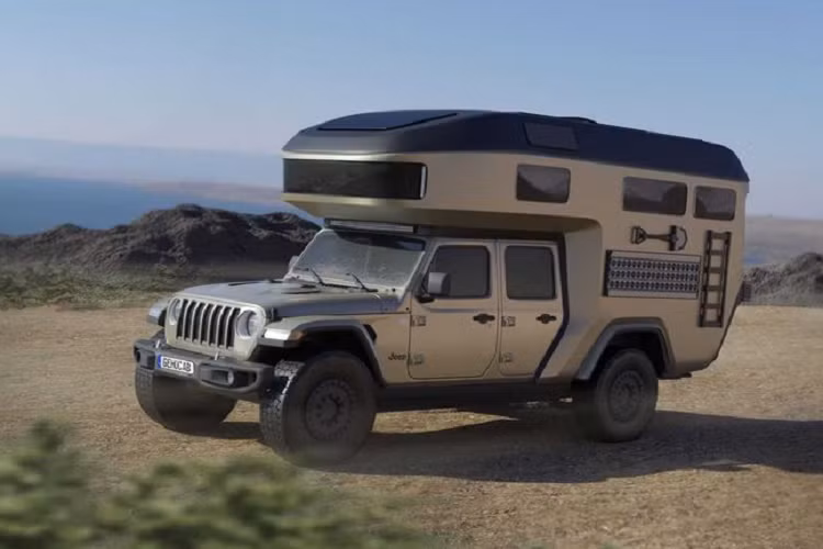 Tất cả Badger đều có nhà bếp, phòng tắm, đồ nội thất bằng sợi thủy tinh (có thể thay bằng sợi carbon) và cửa sổ lớn để thưởng ngoạn phong cảnh.