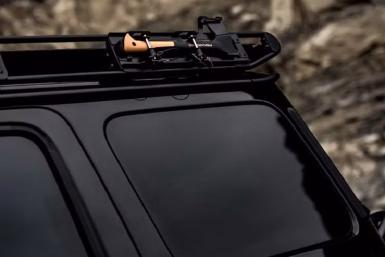 Con số này rất ấn tượng, nhưng thành thật mà nói thì rất ít người cần một chiếc xe địa hình mạnh mẽ đến vậy, bởi vì hầu hết những chiếc G63 đều chạy trên đường đô thị chứ không được đem đi off-road thường xuyên.