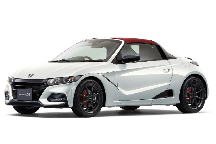 Một thông tin đáng buồn là Honda sẽ ngừng sản xuất S660 vào tháng 3/2022. Đến nay, có hơn 30.000 chiếc S660 được bán ra, gồm cả bản tiêu chuẩn và S660 Modulo X. Để tri ân đến khách hàng, hãng xe Nhật giới thiệu S660 Modulo X Version Z - phiên bản cuối cùng của S660.