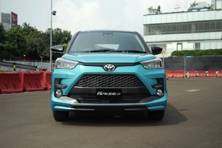 Sau Indonesia, mẫu SUV đô thị này được đồn sẽ về Việt Nam trong thời gian tới. Theo hãng Toyota, từ tháng 8 năm nay, mẫu SUV đô thị này sẽ được xuất khẩu sang 50 quốc gia trên toàn thế giới.