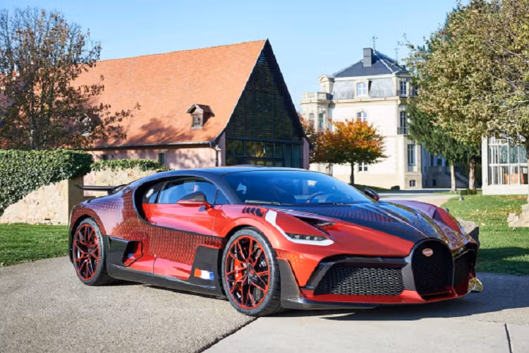 Bugatti Divo “Lady Bug” - sieu xe manh me va phuc tap nhat