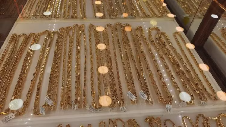 Gia vang hom nay 29/4: Bat tang tro lai