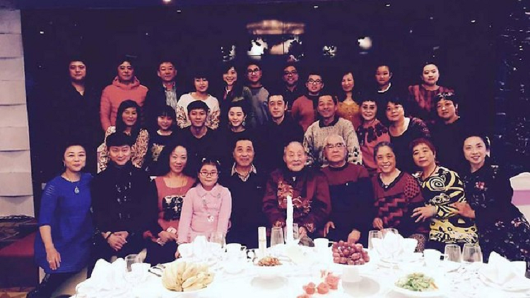 Ngam loat anh gia toc toan nguoi dep cua Pham Bang Bang-Hinh-6