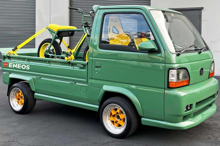 Chiếc xe dùng động cơ Honda còn lại mà Eneos mang đến SEMA 2021 là một chiếc xe bán tải kei Acty bé nhỏ, thuộc về Neil Tjin từ Tjin Edition. Nó có kiểu dáng thể thao nhờ các trang bị mới như tấm cản trước, tấm chắn bùn, cánh gió ở phía sau cabin, và cánh gió lớn hơn bằng kim loại trên cửa hậu. Tất cả đèn trên xe đều sử dụng loại LED.