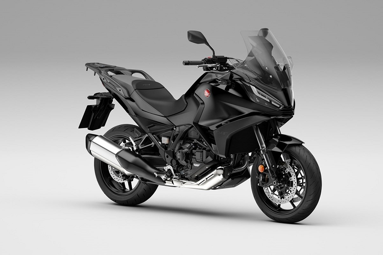 Mẫu NT1100 sẽ được chia thành hai phiên bản là bản trang bị hộp số thường và hộp số ly hợp kép DCT.